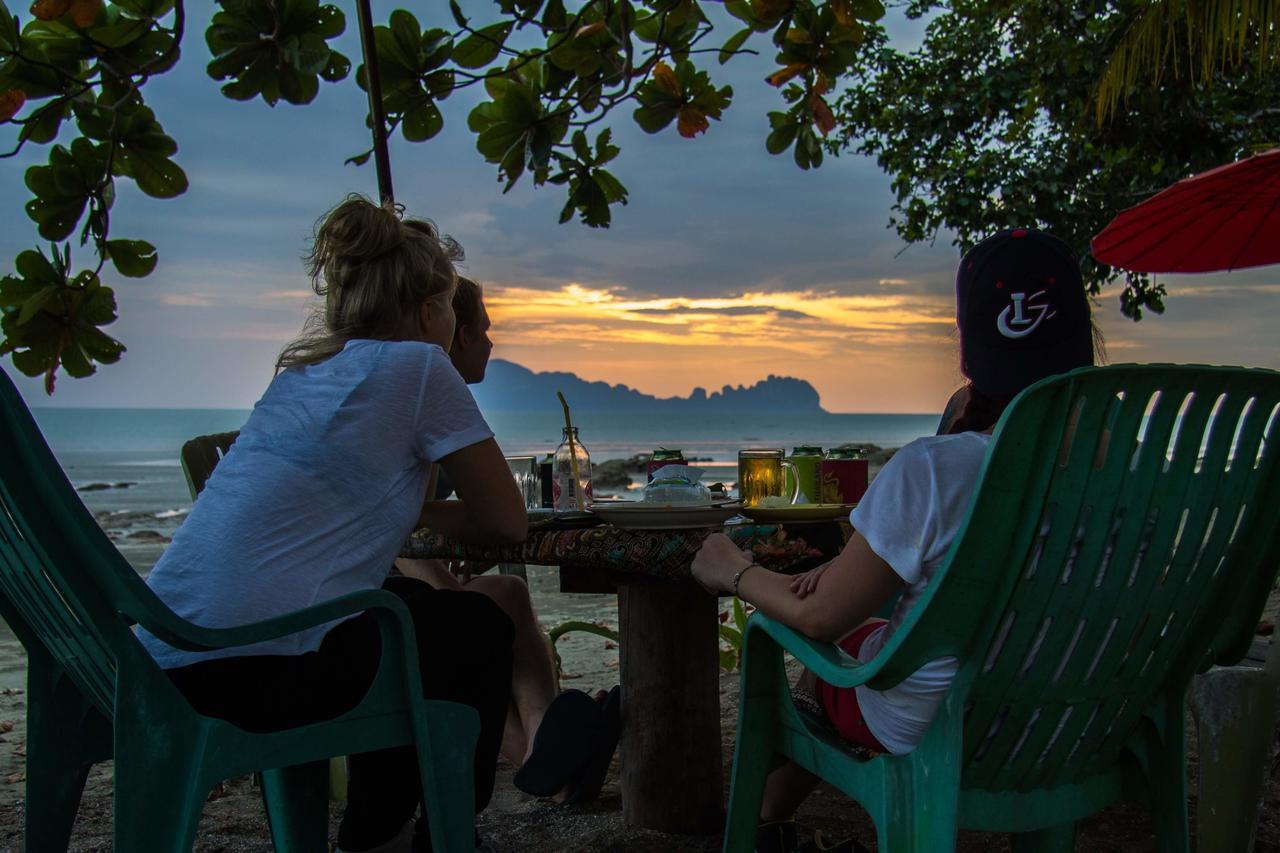 Dugong Koh Sukorn Hotel Ko Sukon Luaran gambar
